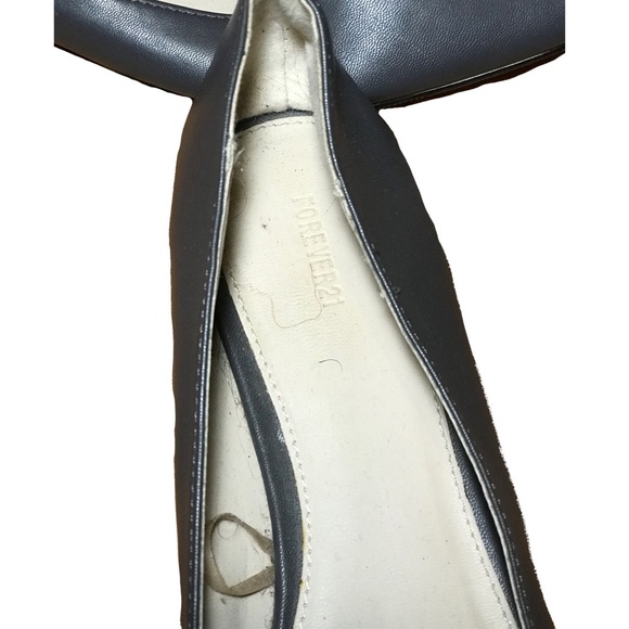 Forever 21 Ballet Flats - Picture 2 of 4